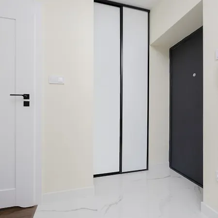 Andersa Near Old Town By Renters Apartment *